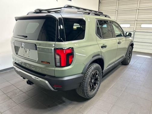Ash Green Metallic 2026 Honda Passport AWD TrailSport Elite