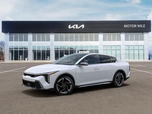 SNOW WHITE 2026 Kia K4 GT-Line