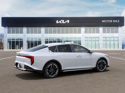 SNOW WHITE 2026 Kia K4 GT-Line