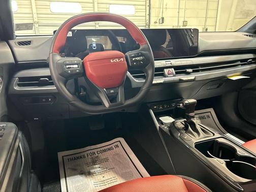 SNOW WHITE 2026 Kia K4 GT-Line