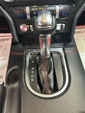 Oxford White 2022 Ford Mustang GT Premium