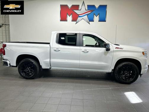 Summit White 2026 Chevrolet Silverado 1500 RST