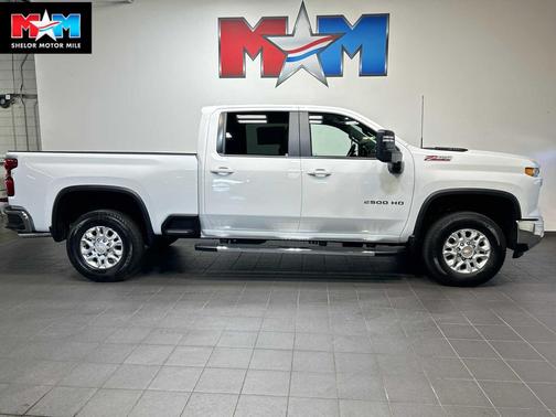 Summit White 2026 Chevrolet Silverado 2500 LT