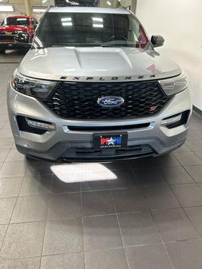 Iconic Silver Metallic 2020 Ford Explorer ST