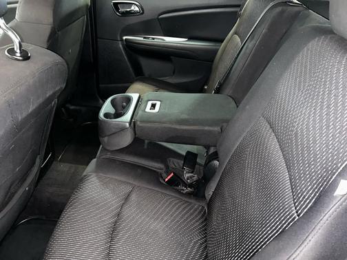 Pitch Black Clearcoat 2015 Dodge Journey SE