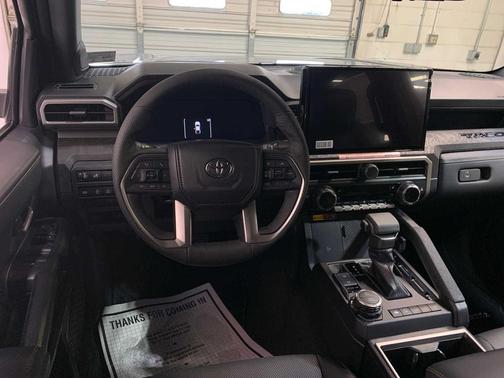 2026 Toyota Tacoma Hybrid Limited