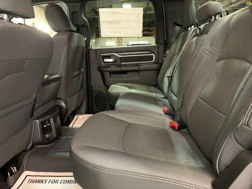 2024 RAM 2500 Big Horn Crew Cab 4x4 6'4' Box