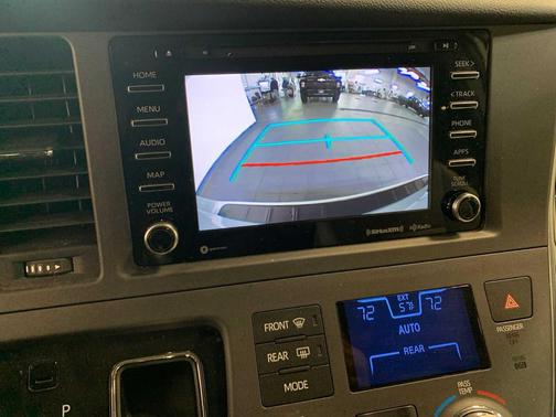 2019 Toyota Sienna XLE