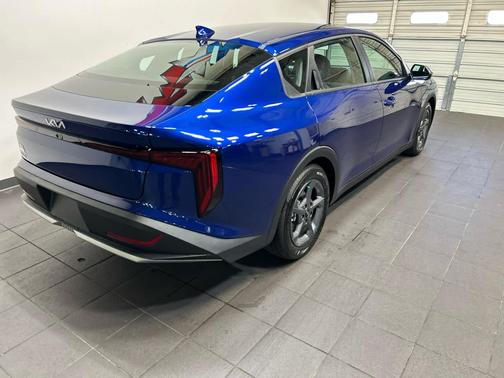 Deep Sea Blue 2026 Kia K4 LXS