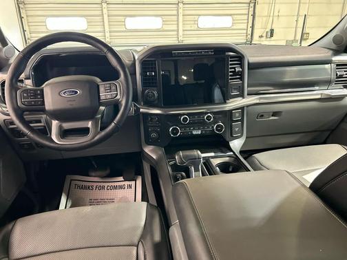 Rapid Red Metallic Tinted Clearcoat 2022 Ford F-150 Lariat