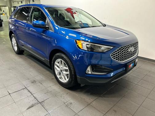 Atlas Blue Metallic 2024 Ford Edge SEL