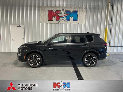 Black Diamond 2023 Mitsubishi Outlander SE S-AWC