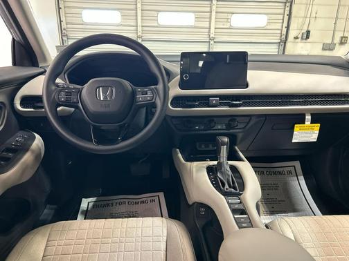 Solar Silver Metallic 2027 Honda HR-V LX