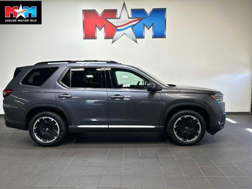 Modern Steel Metallic 2026 Honda Pilot Touring 8-Passenger