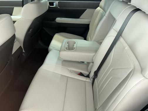 Phantom Black 2026 Hyundai SANTA FE SEL 2.4