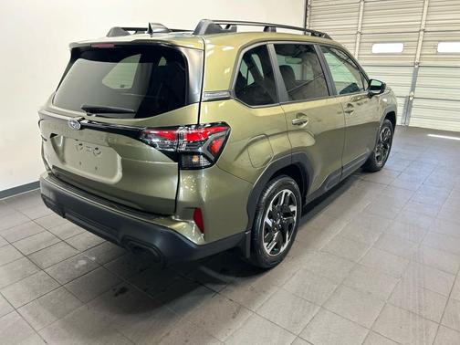 Autumn Green Metallic 2026 Subaru Forester Limited