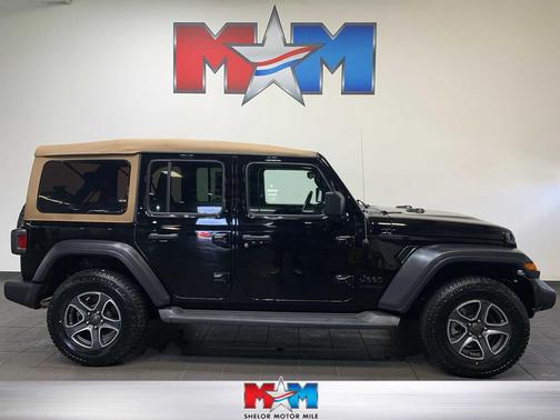 2020 Jeep Wrangler Unlimited Black and Tan 4x4