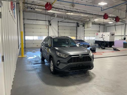 Magnetic Gray Metallic 2021 Toyota RAV4 XLE