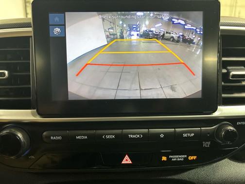 Green Apple 2023 Hyundai VENUE SE
