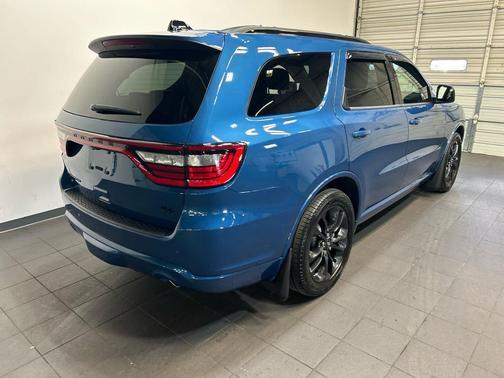 Frostbite Pearlcoat 2023 Dodge Durango R/T Plus AWD