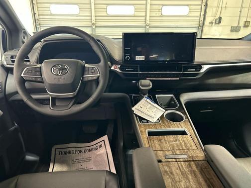 Blueprint 2026 Toyota Sienna Platinum