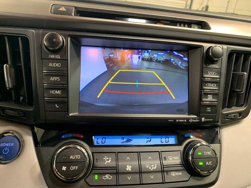 2018 Toyota RAV4 Hybrid SE