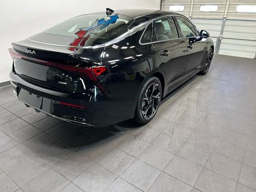 Aurora Black Pearl 2026 Kia K5 GT-Line FWD