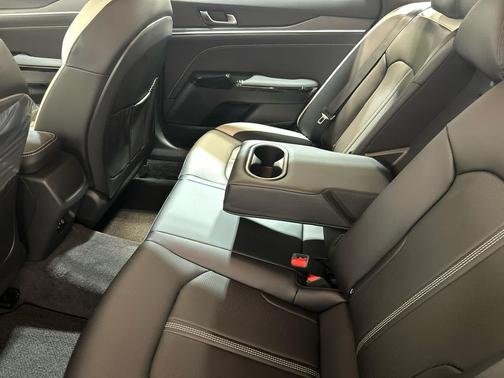 Aurora Black Pearl 2026 Kia K5 GT-Line FWD