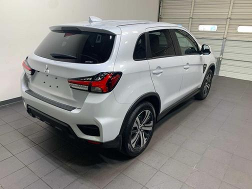 2026 Mitsubishi Outlander Sport 2.0 ES