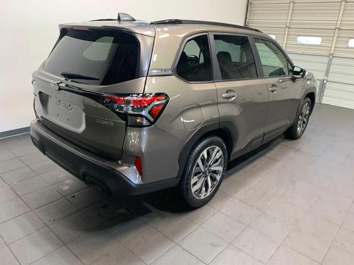 2025 Subaru Forester Hybrid Touring