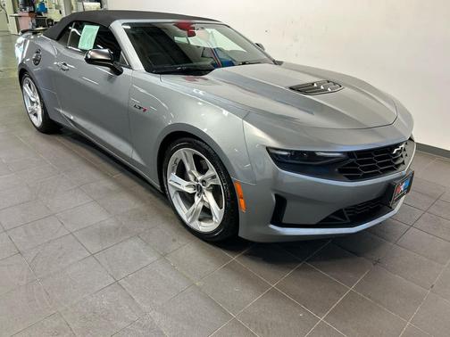 Sharkskin Metallic 2023 Chevrolet Camaro RWD Convertible LT1