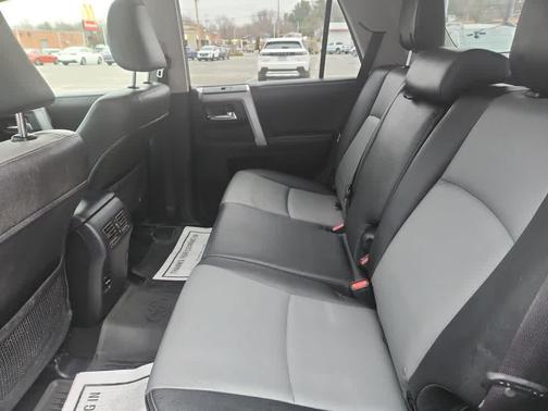 2017 Toyota 4Runner SR5 Premium