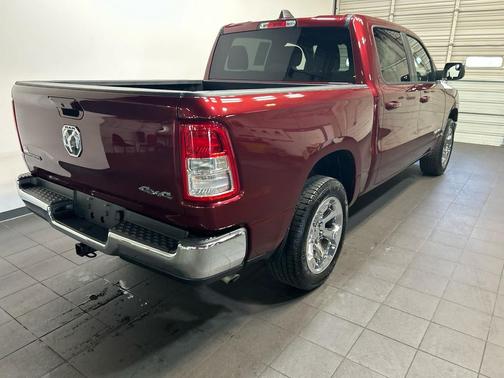 Delmonico Red Pearlcoat 2022 RAM 1500 Big Horn/Lone Star