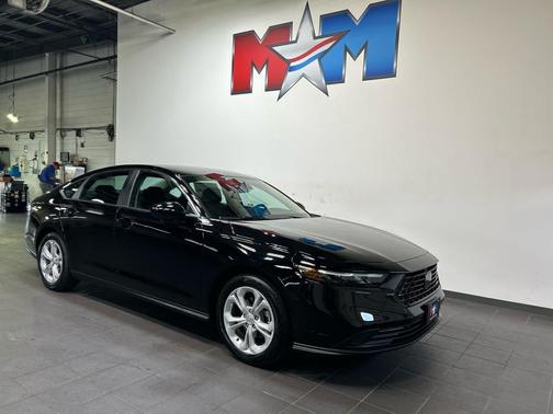 Crystal Black Pearl 2026 Honda Accord LX 1.5T