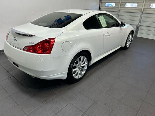 Moonlight White 2014 INFINITI Q60 Base