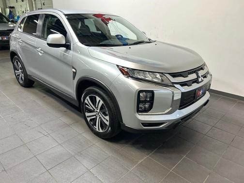 Alloy Silver Metallic 2025 Mitsubishi Outlander Sport 2.0 ES