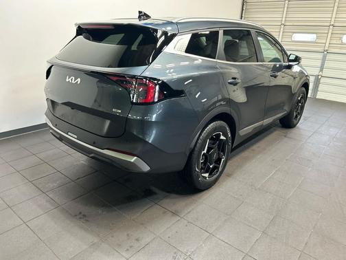 Gravity Gray 2026 Kia Sportage Hybrid EX
