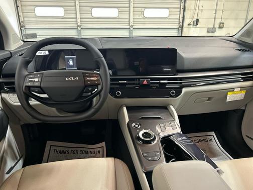 Gravity Gray 2026 Kia Sportage Hybrid EX