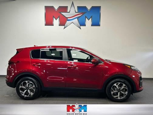 Hyper Red 2022 Kia Sportage LX