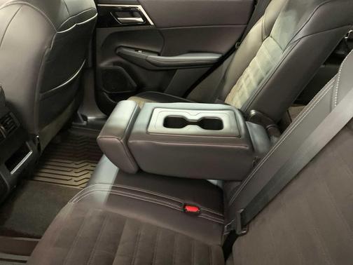 2024 Mitsubishi Outlander SE 2.5 S-AWC