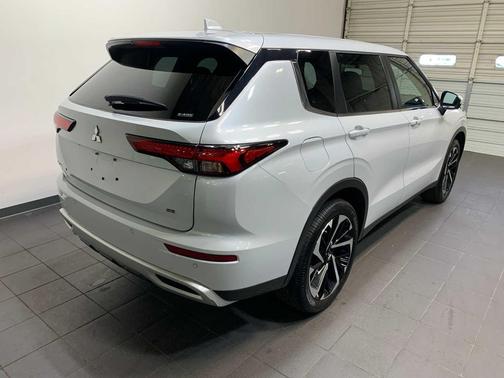 2024 Mitsubishi Outlander SE 2.5 S-AWC