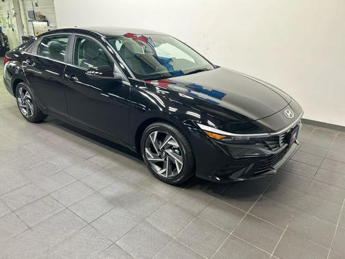 Abyss Black 2026 Hyundai ELANTRA Limited