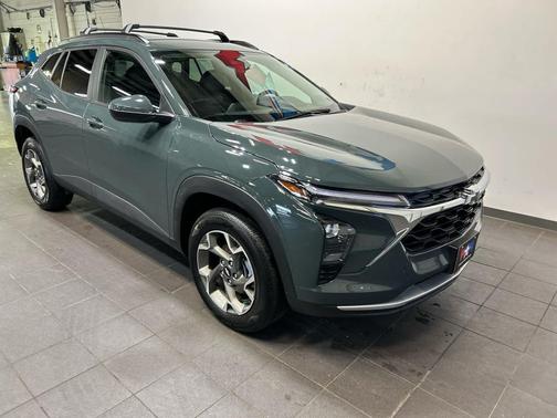 Cypress Gray 2025 Chevrolet Trax LT