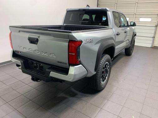 2025 Toyota Tacoma Hybrid TRD Off Road