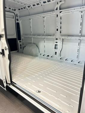 Bright White Clearcoat 2025 RAM ProMaster 2500 Tradesman