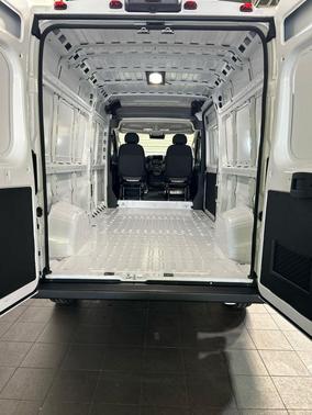 Bright White Clearcoat 2025 RAM ProMaster 2500 Tradesman