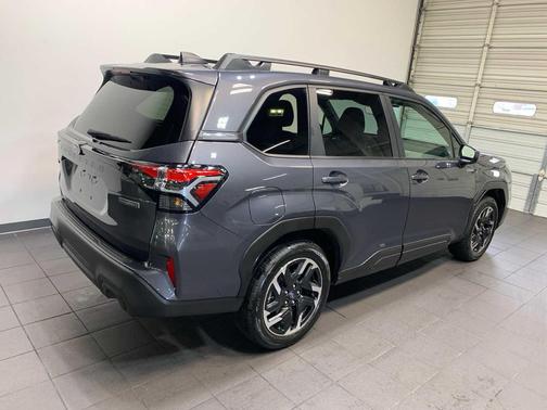 2025 Subaru Forester Hybrid Premium