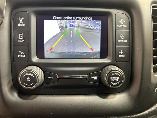 Diamond Black Crystal Pearlcoat 2018 Jeep Compass Latitude