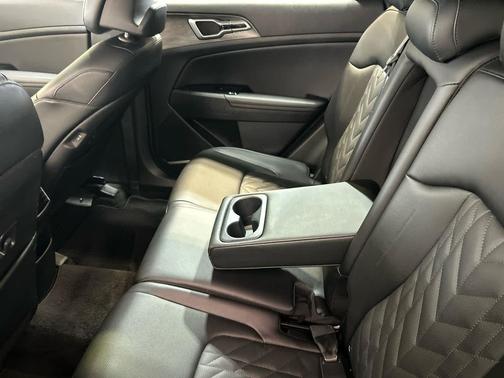 Wolf Gray 2023 Kia Sportage X-Line
