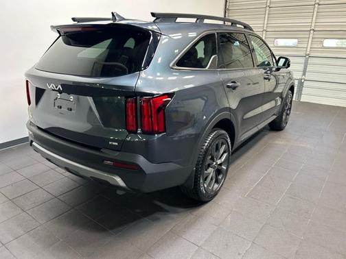 Gravity Grey 2023 Kia Sorento SX